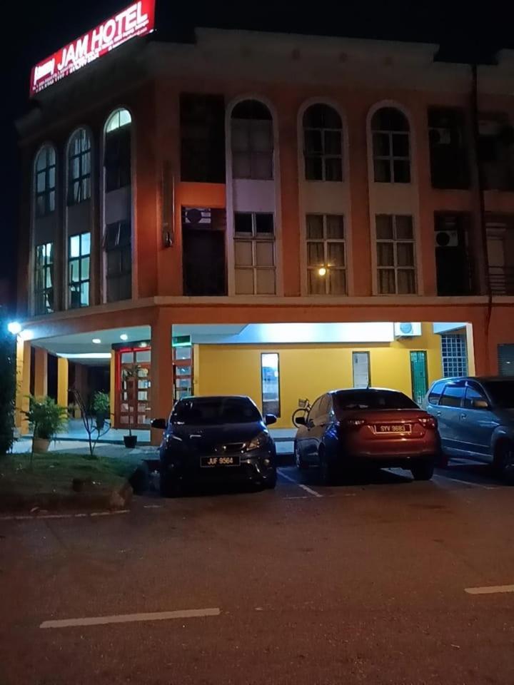 Jam Hotel Kota Warisan Sepang @ Erl Salak Tinggi, Klia 1-2 & F1 Екстериор снимка
