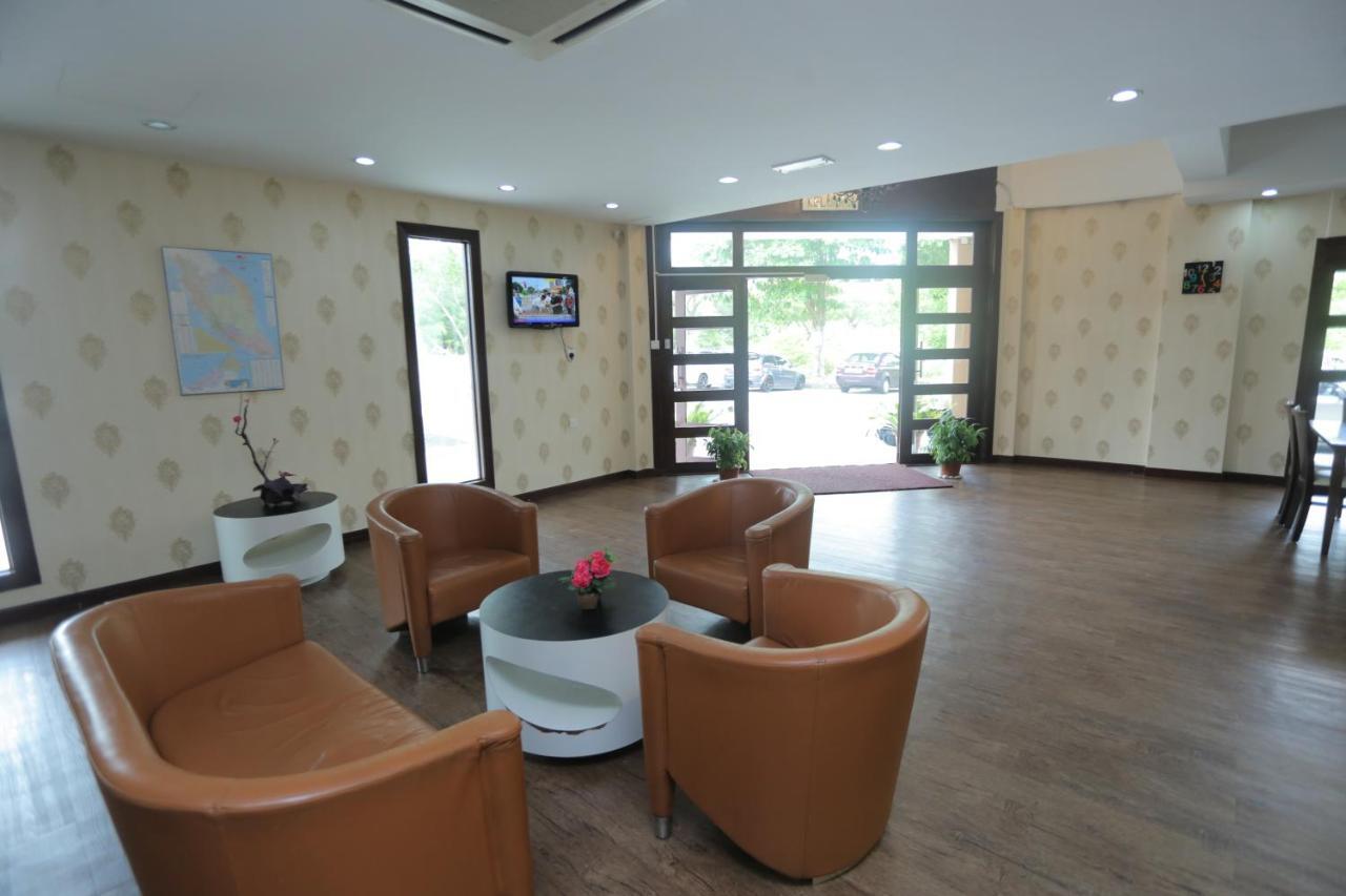 Jam Hotel Kota Warisan Sepang @ Erl Salak Tinggi, Klia 1-2 & F1 Екстериор снимка