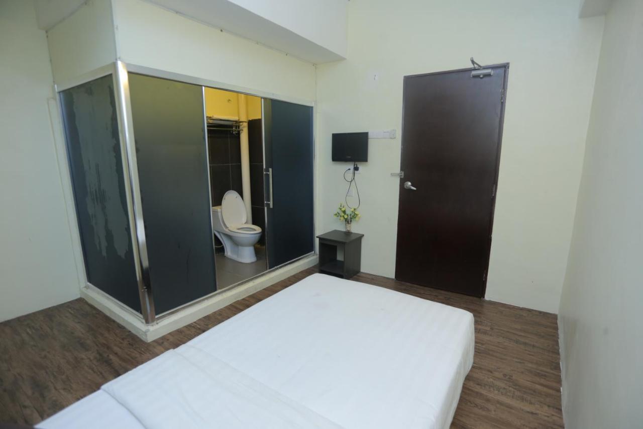 Jam Hotel Kota Warisan Sepang @ Erl Salak Tinggi, Klia 1-2 & F1 Екстериор снимка