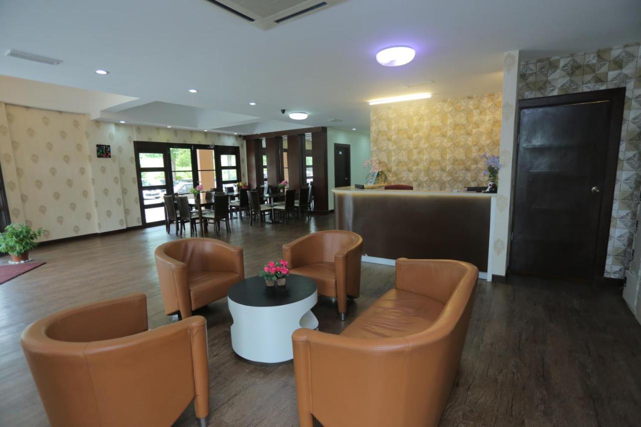 Jam Hotel Kota Warisan Sepang @ Erl Salak Tinggi, Klia 1-2 & F1 Екстериор снимка